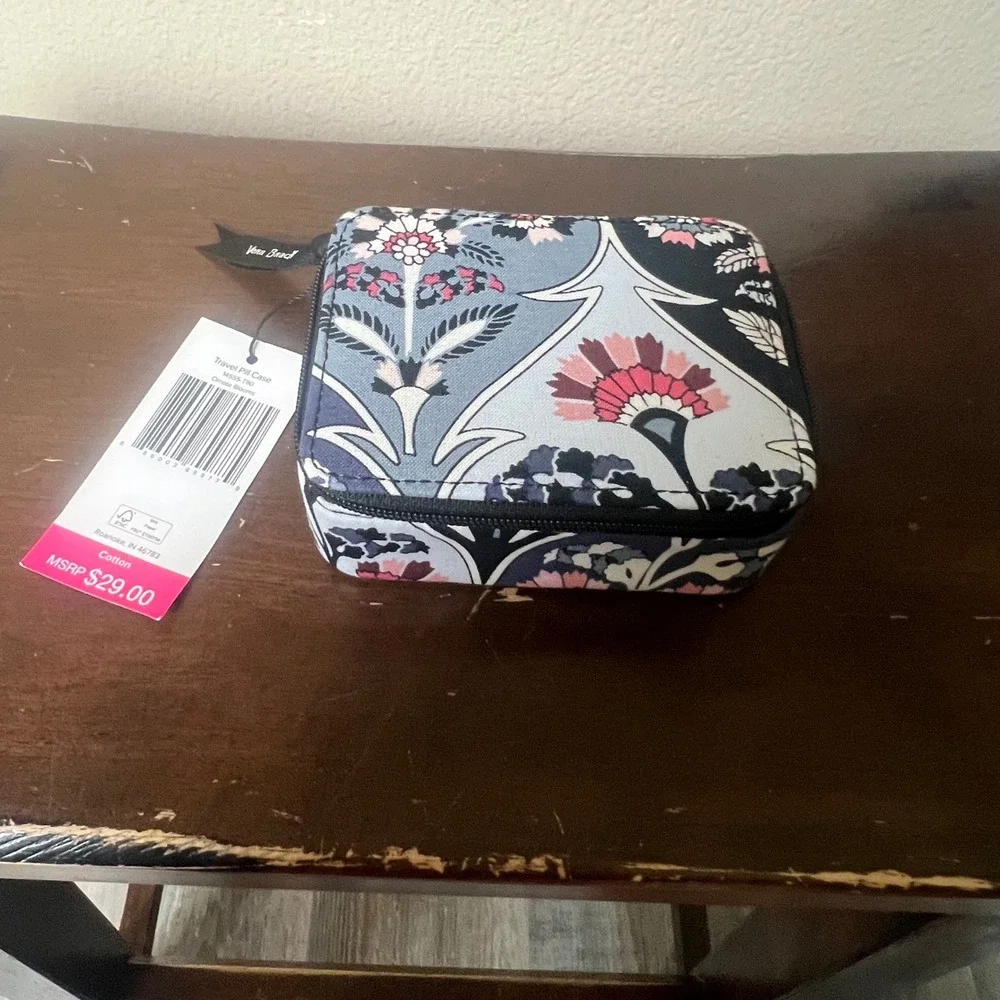 Vera Bradley Travel Pill Case Ornate Blooms Zip Organizer NWT Floral Travel